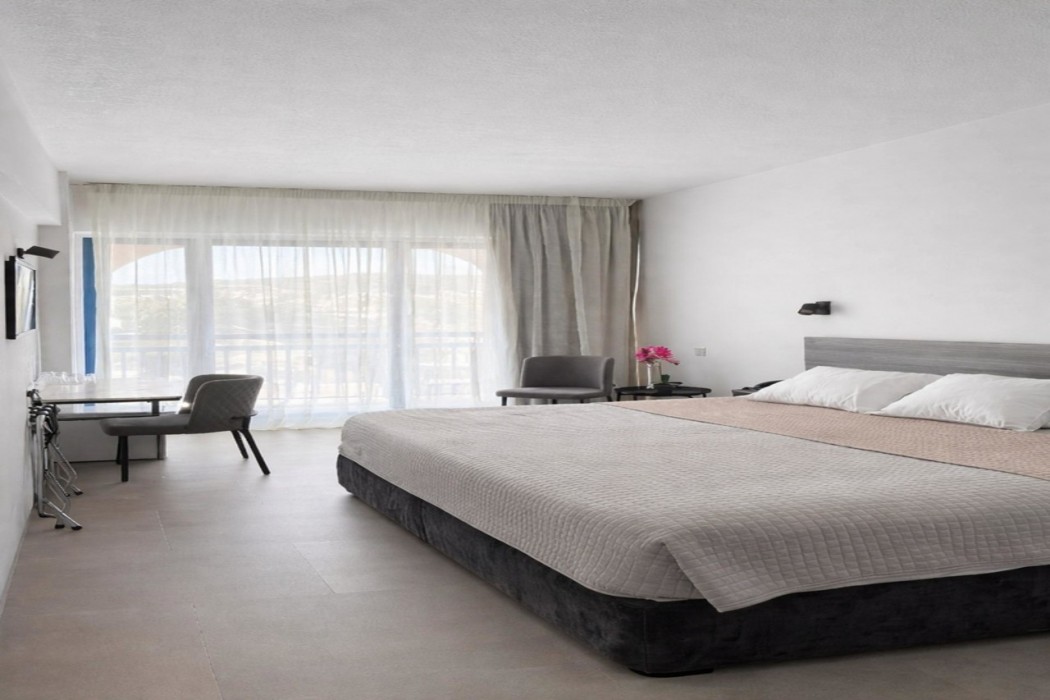 Navarria Hotel 27/50