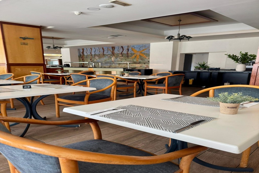 Navarria Hotel 35/50