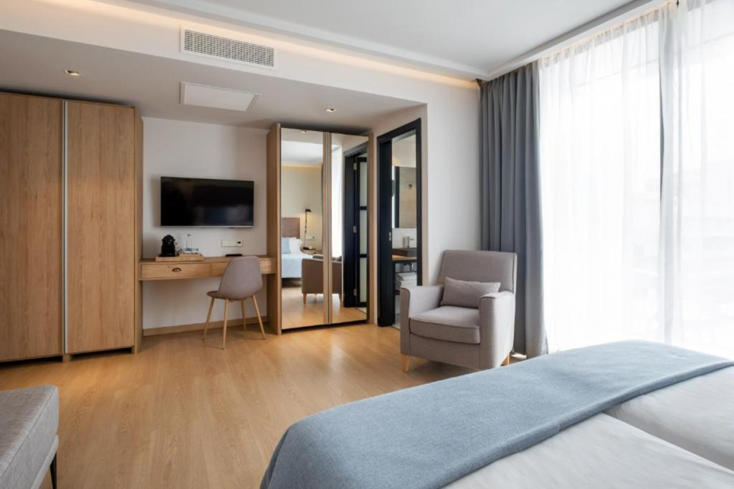 Kyrat Amarac Suites 8/41