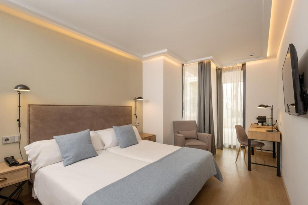 Kyrat Amarac Suites 10/41