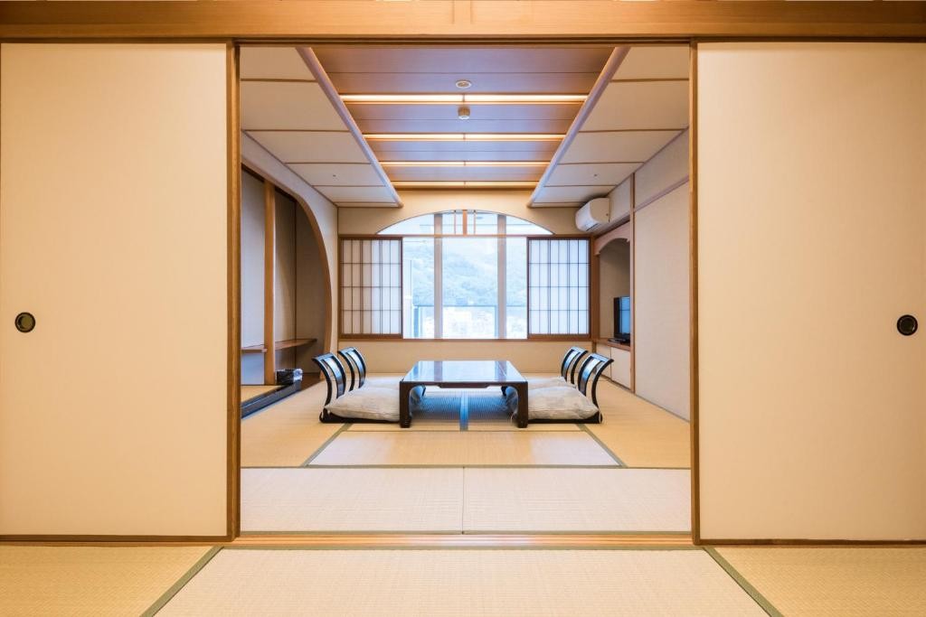 Oedo-Onsen-Monogatari Ito Hotel New Okabe 10/56