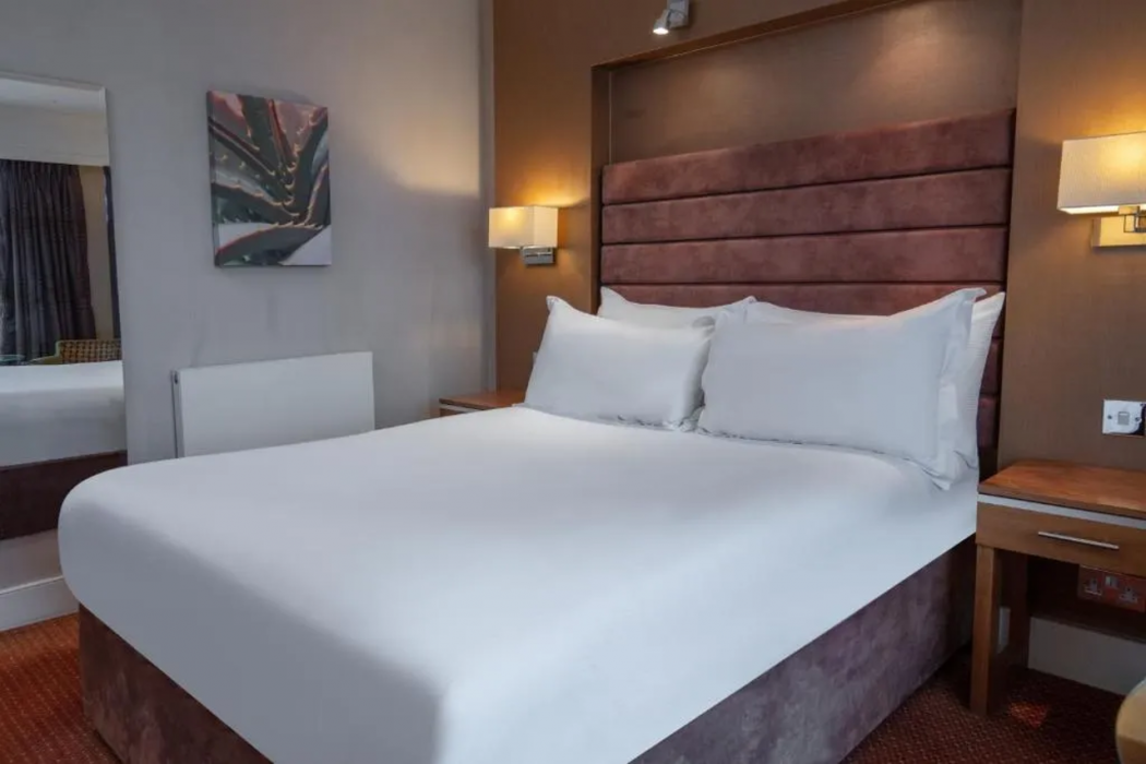 Hampshire Court Hotel & Spa 14/65