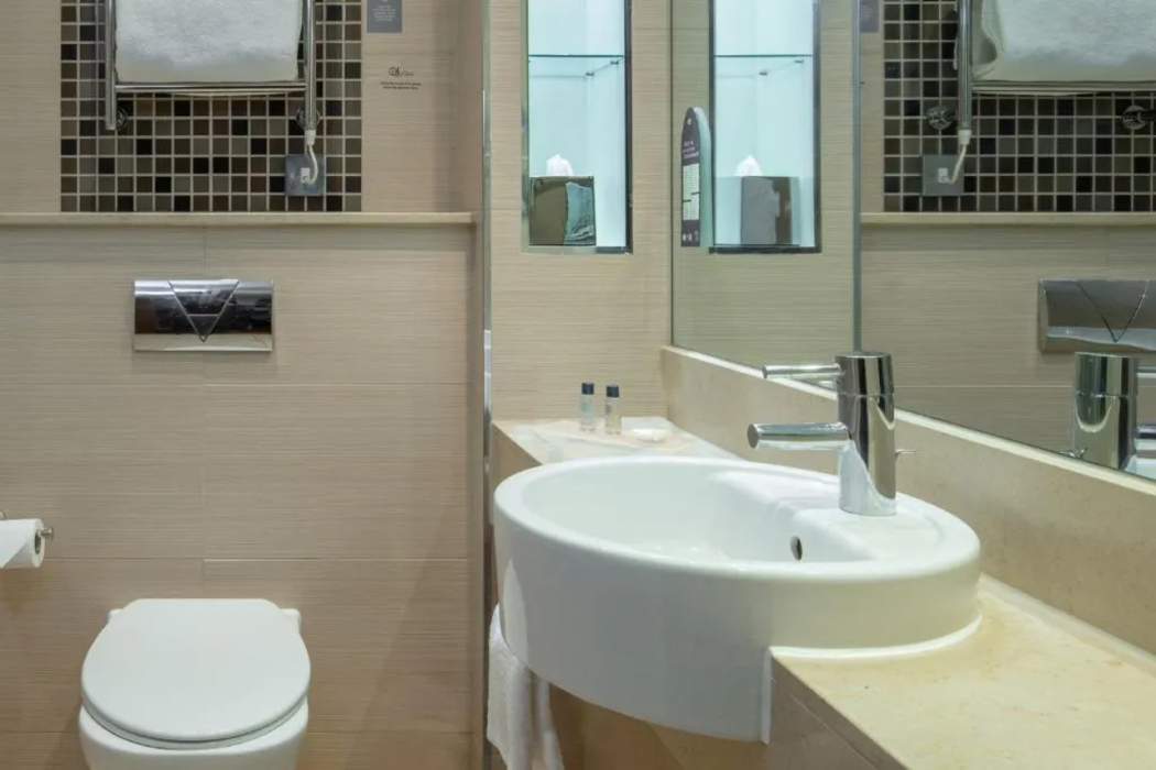 Hampshire Court Hotel & Spa 15/65