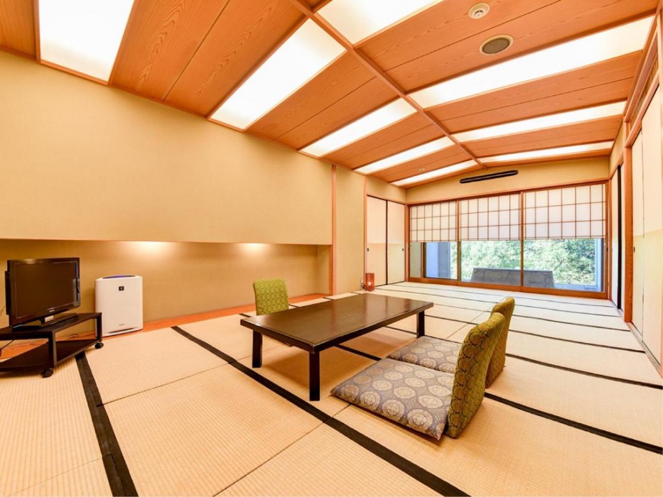 Chigusa Hotel 21/67