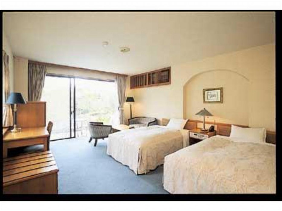 The Hotel Fujiyama 8/19