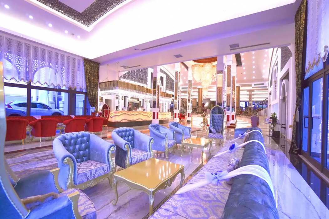 Dream World Palace Hotel 8/44