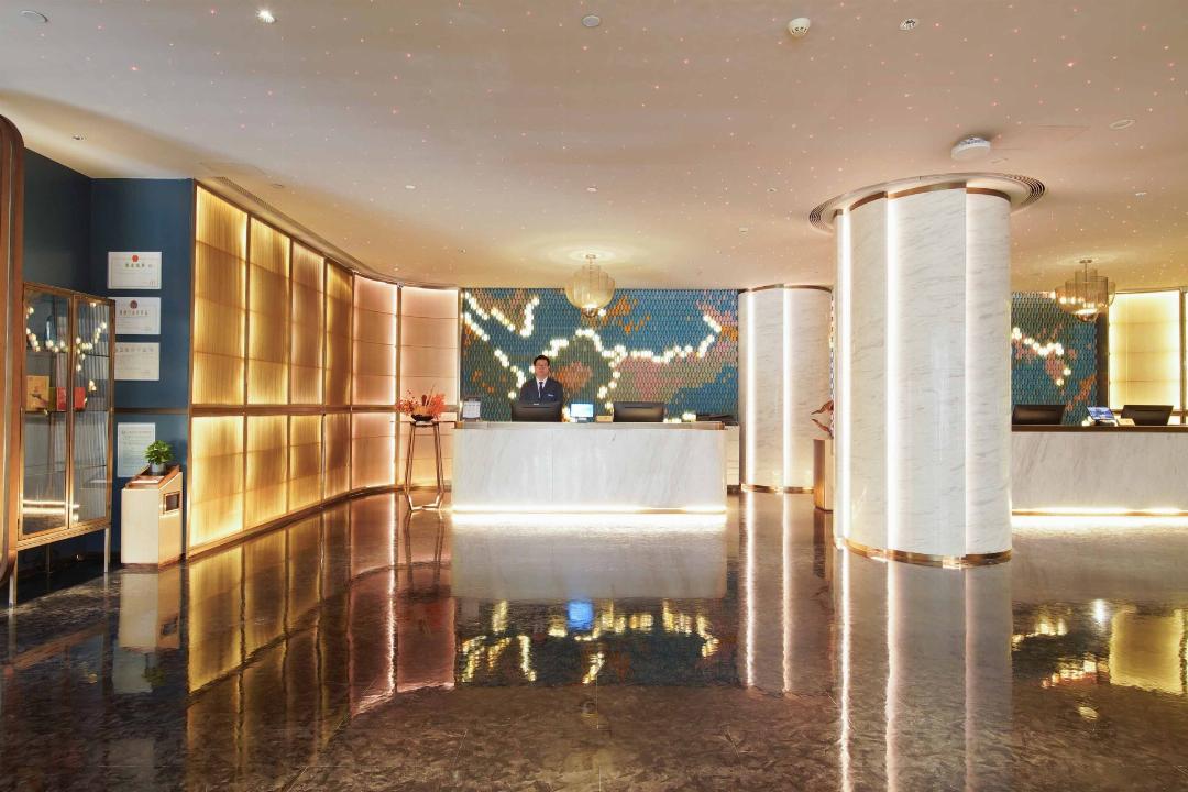 Imperial Traders Elong Hotel 9/66