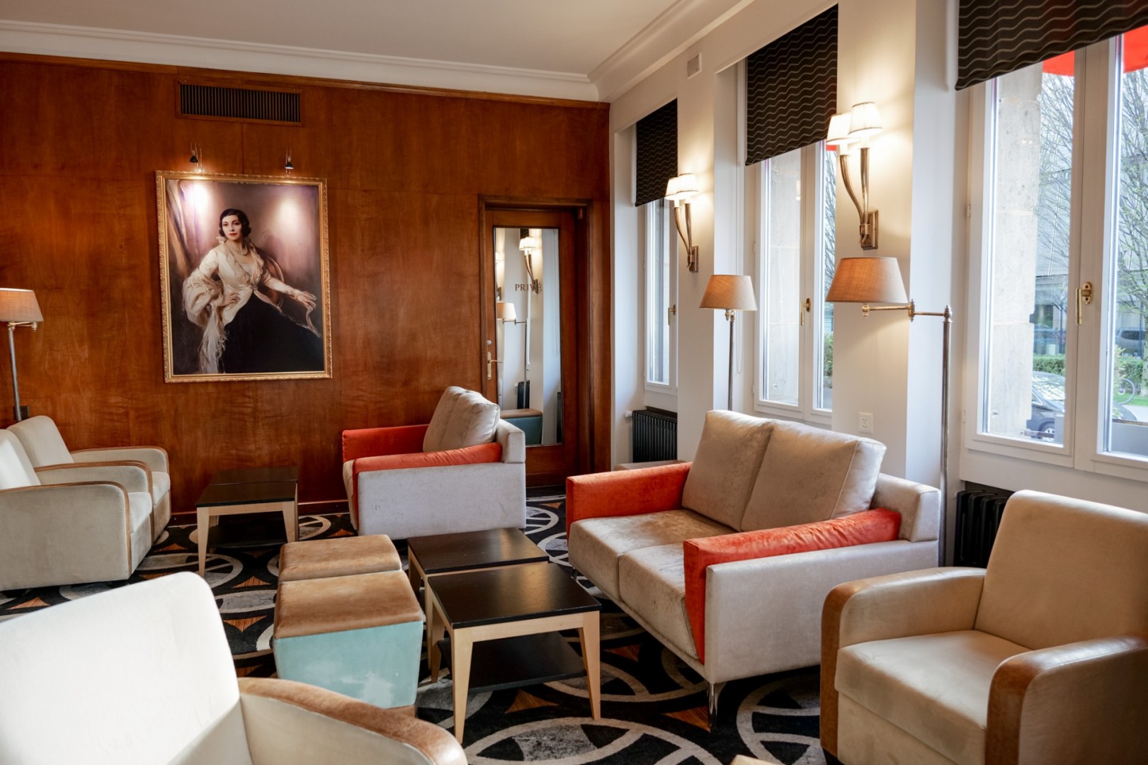 Eden Hotel 4/49