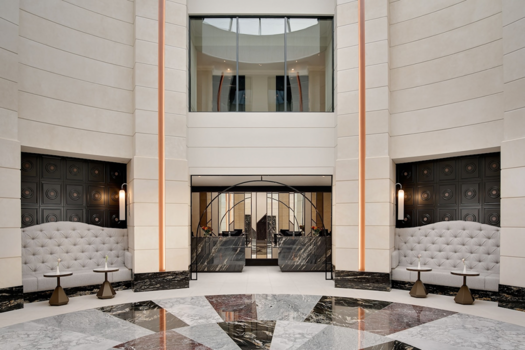 Fairmont Windsor Park 8/82