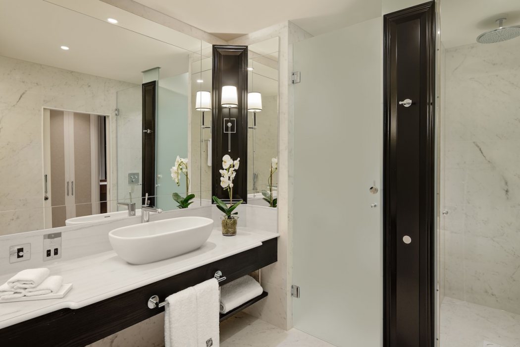 Fairmont Windsor Park 24/82