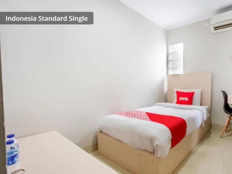 OYO 3819 Hotel Winotosastro 21/33