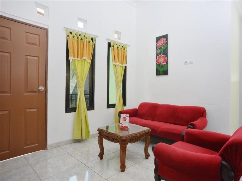 OYO 634 Elga Sastro Inn Syariah 10/24