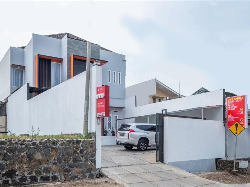 OYO 1271 One Family Guesthouse 27/56
