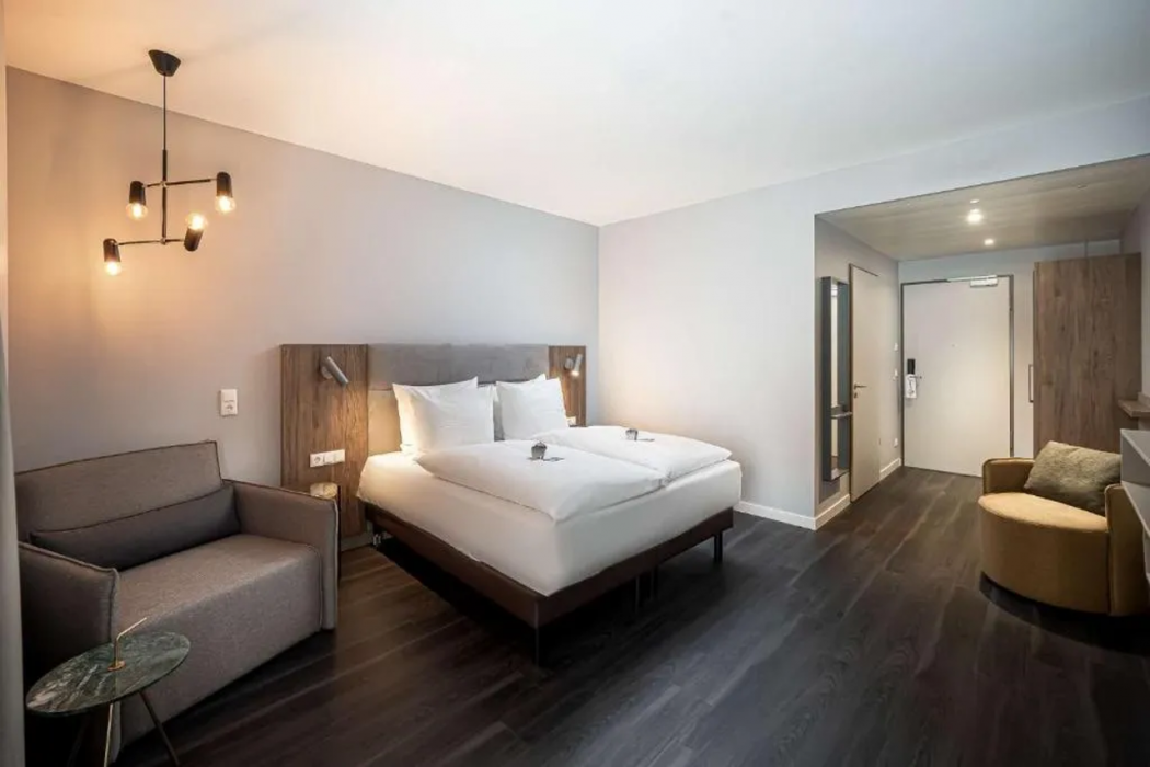 elaya hotel oberhausen, Trademark by Wyndham 12/22