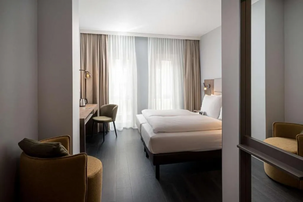 elaya hotel oberhausen, Trademark by Wyndham 9/22