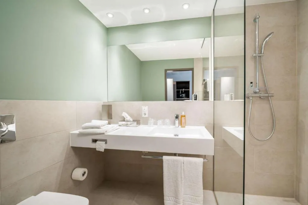 elaya hotel oberhausen, Trademark by Wyndham 11/22