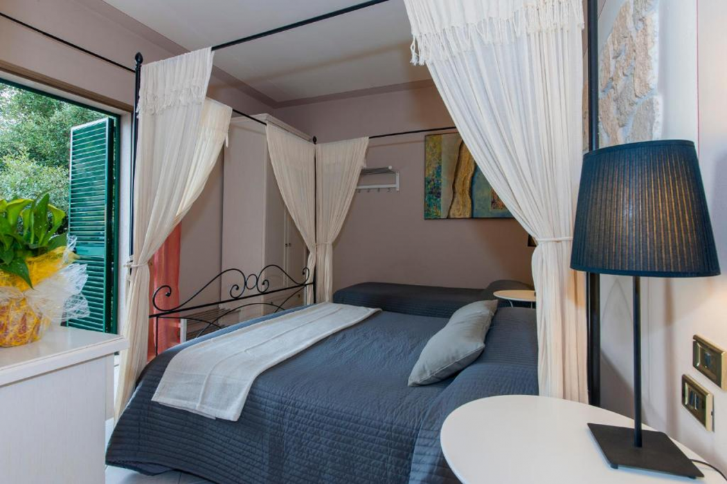 Hotel Monti 13/50