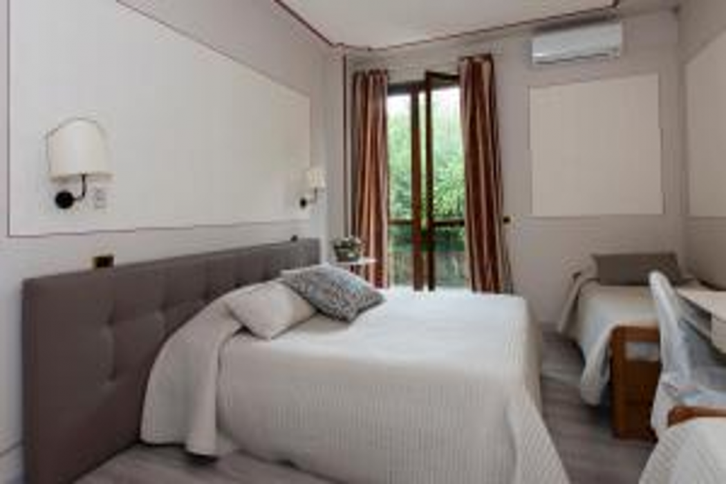 Hotel Monti 12/50