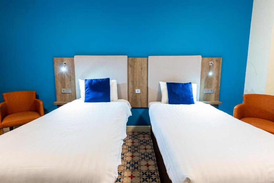 Cairn Hotel - Edinburgh 18/60