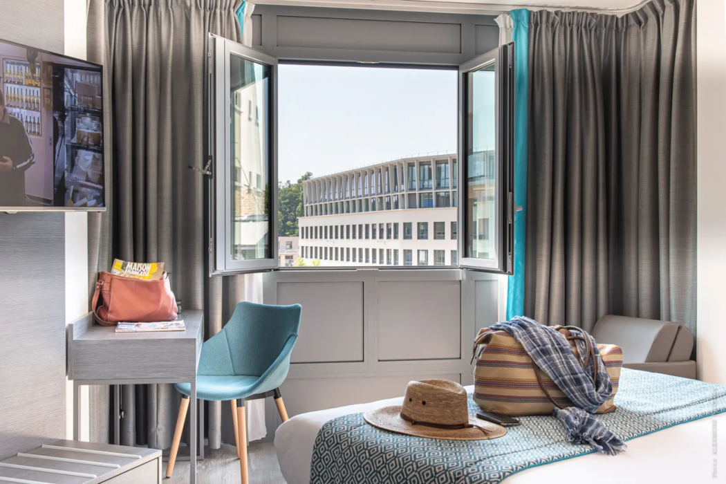 Hotel Versailles Chantiers 17/78