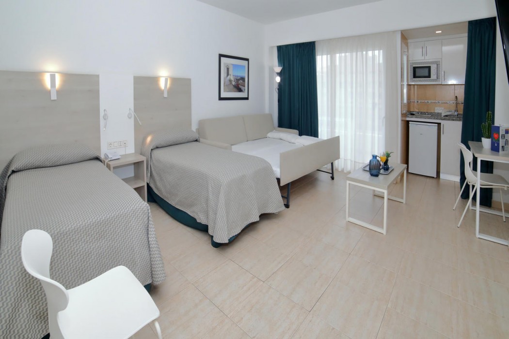 PYR Fuengirola 25/78