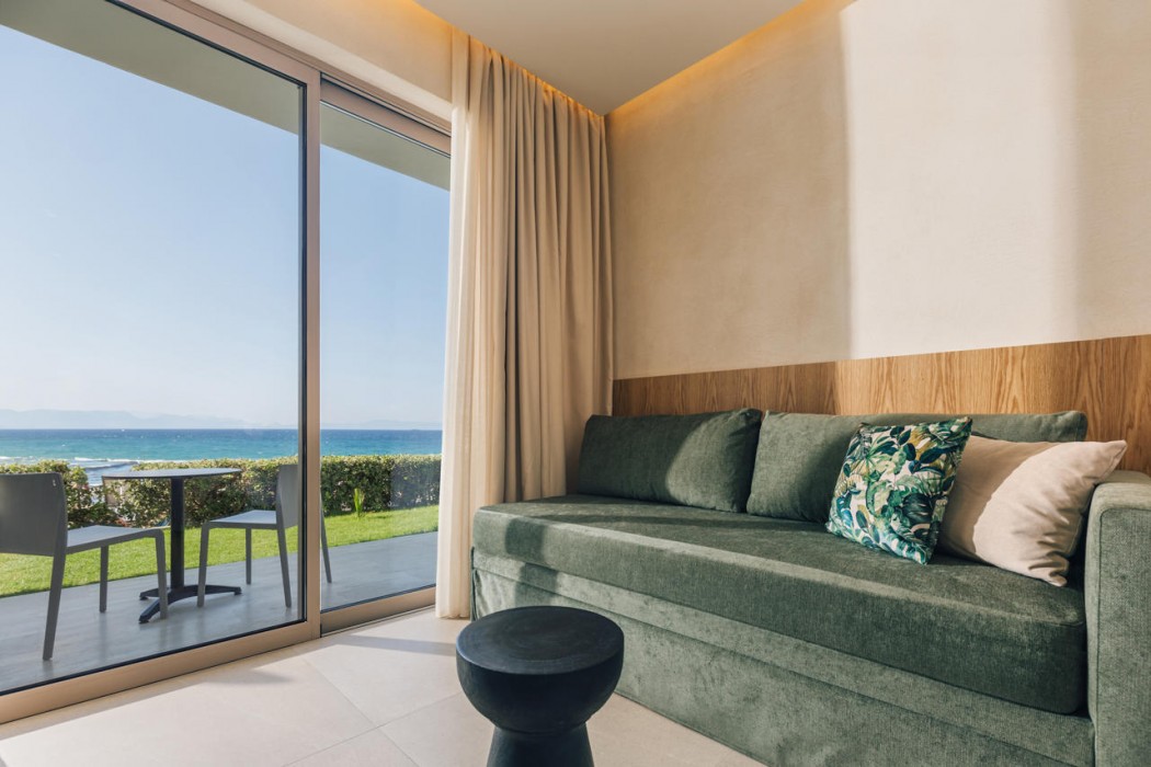 Alexandra Beach Resort & Spa 61/138