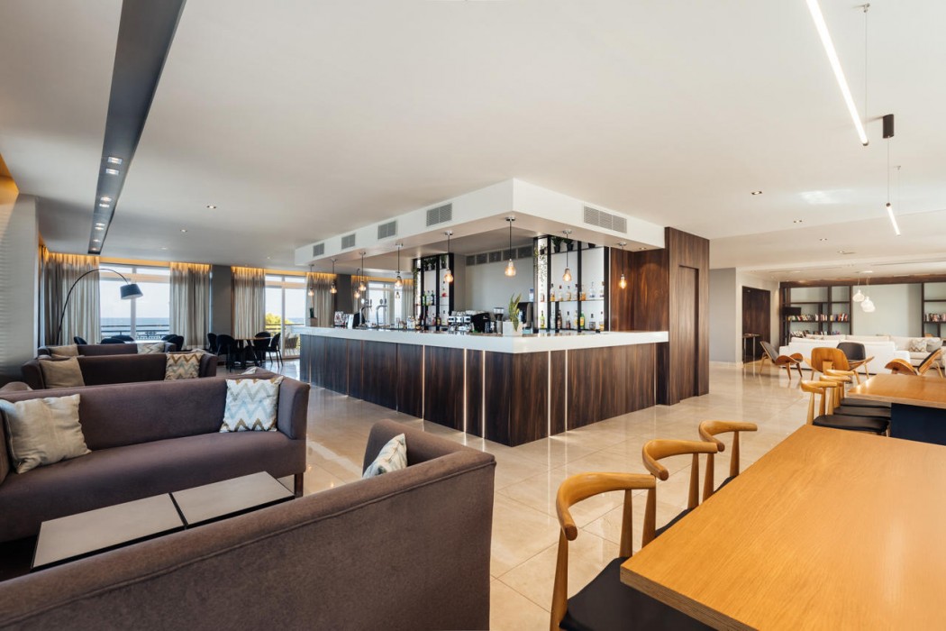 Alexandra Beach Resort & Spa 19/138