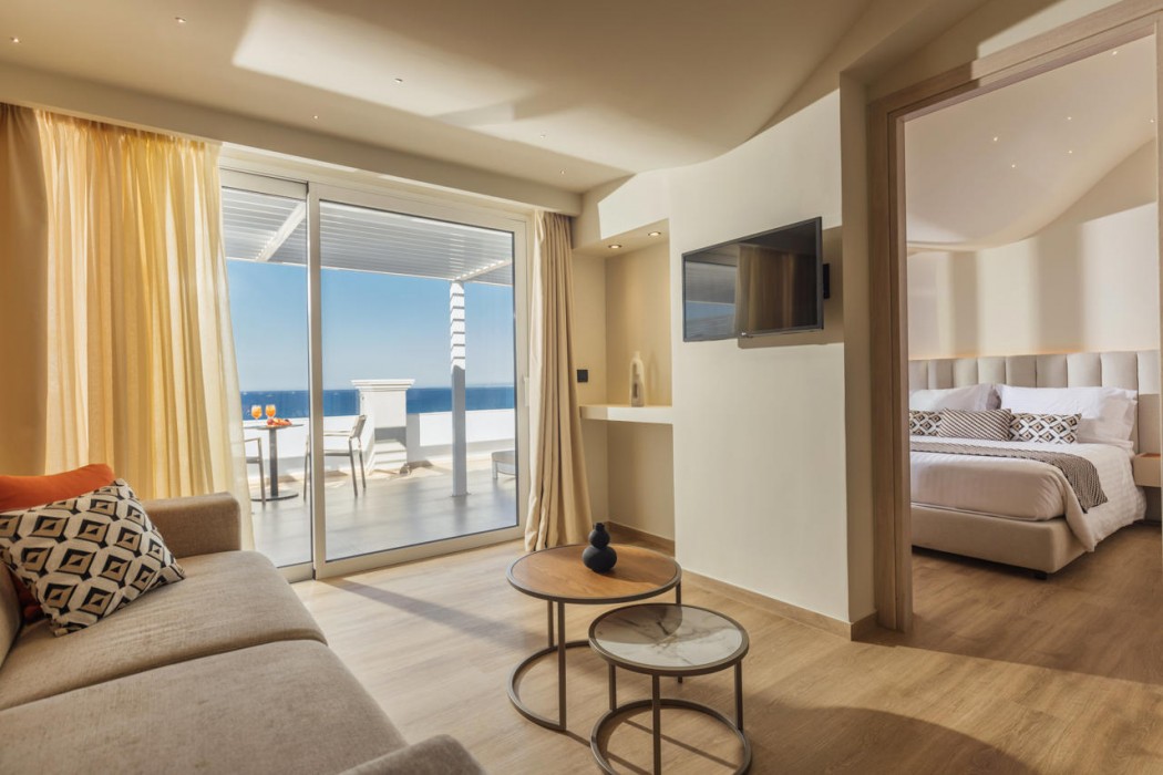 Alexandra Beach Resort & Spa 73/138