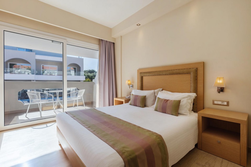 Alexandra Beach Resort & Spa 27/138