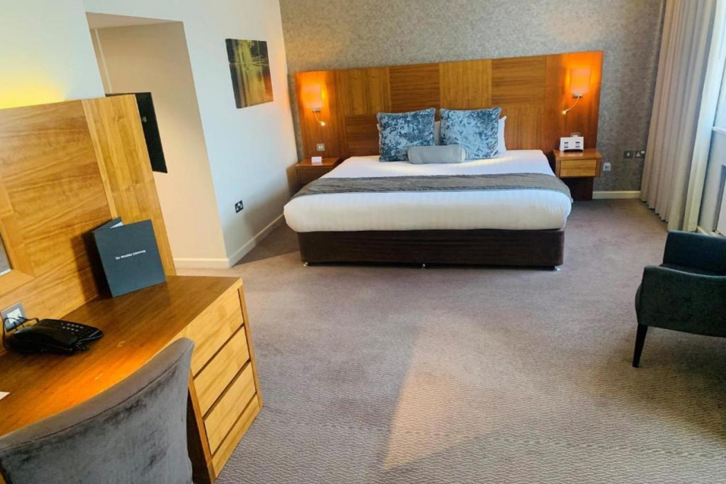 Blakemore Hyde Park 25/40