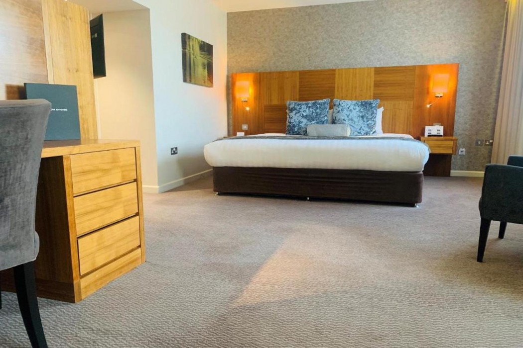 Blakemore Hyde Park 23/40