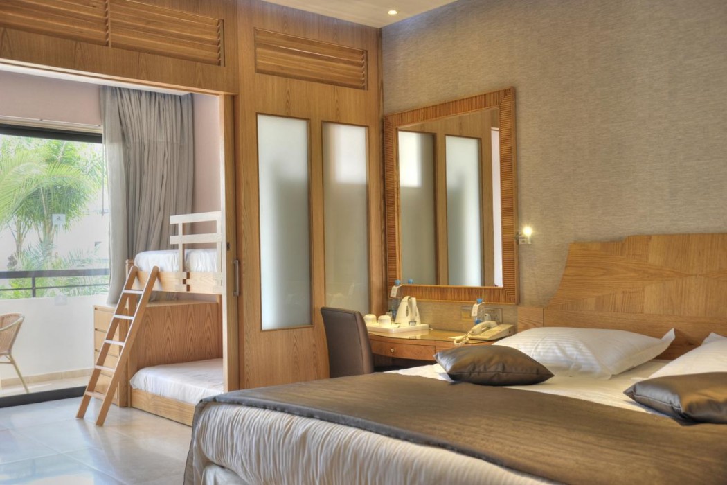 Adams Beach Hotel and SPA 14/75