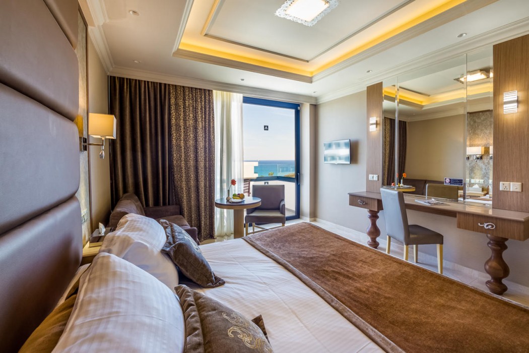 Adams Beach Hotel and SPA 34/75