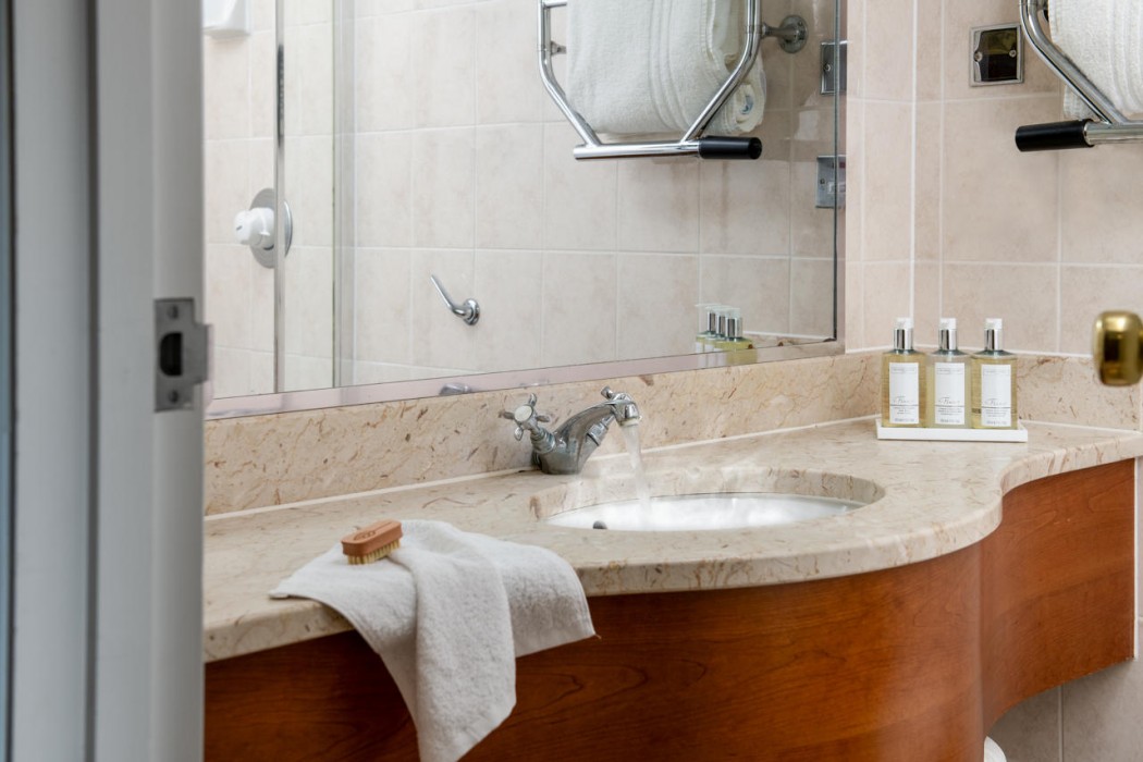Solent Hotel and Spa 22/110