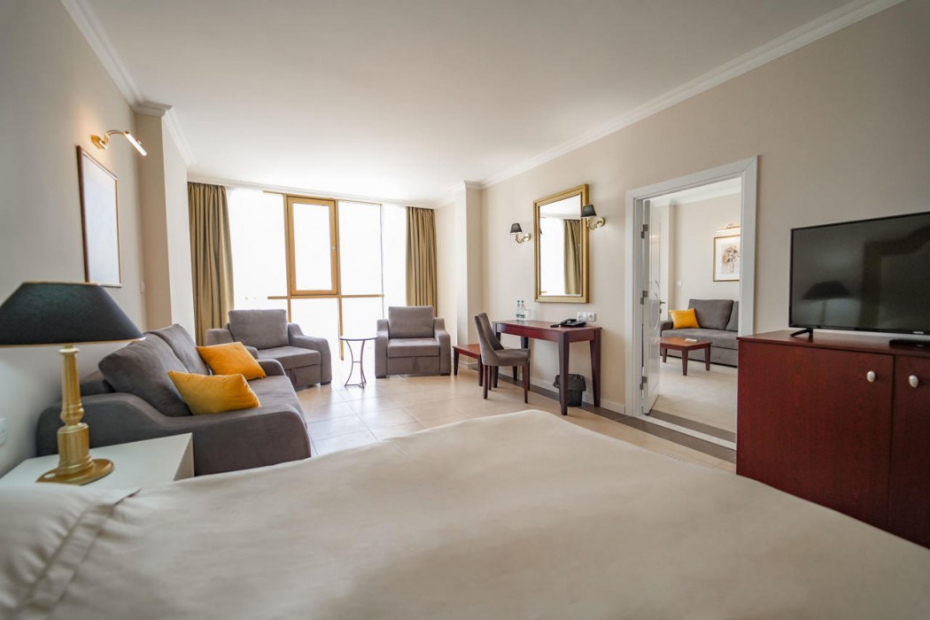 Imperial Palace - All Inclusive 48/165