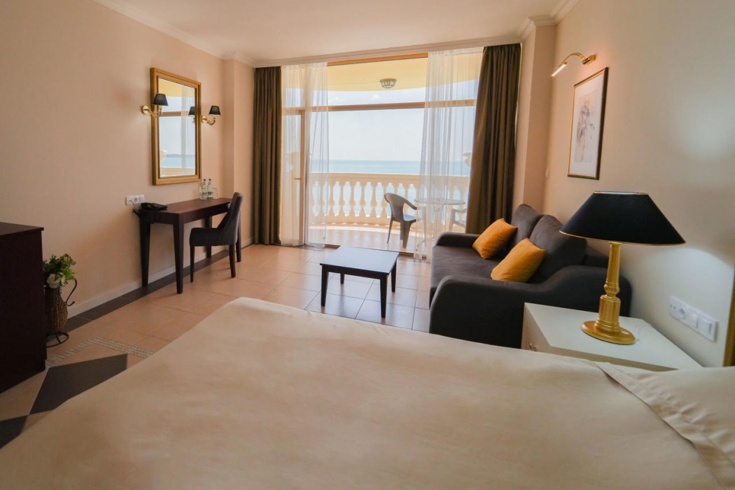 Imperial Palace - All Inclusive 30/165
