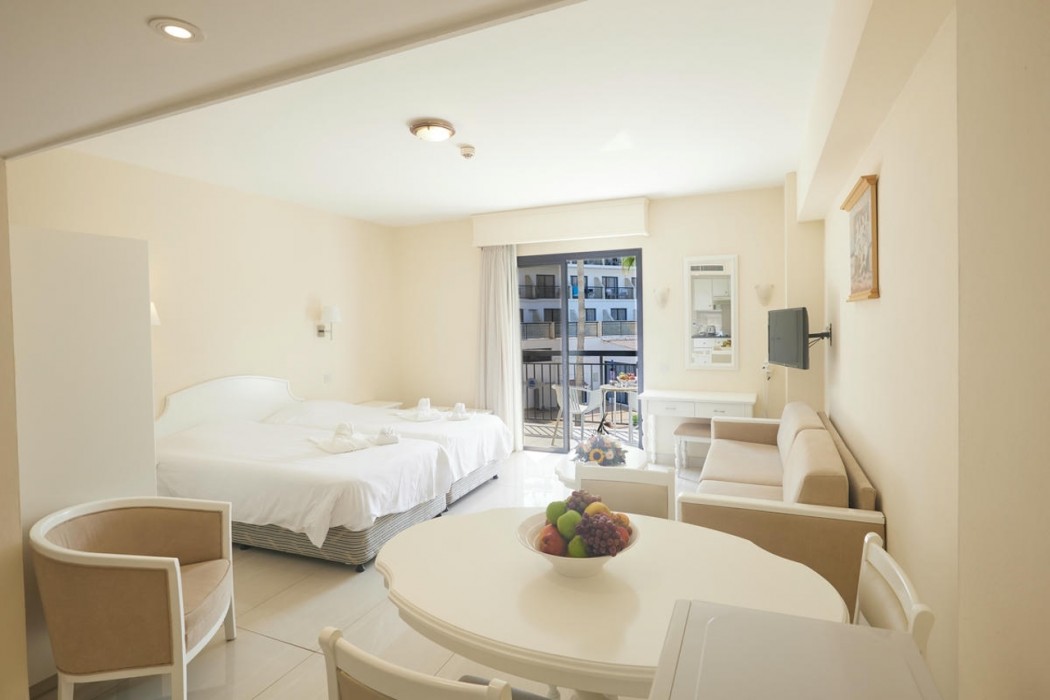 Tsokkos Gardens Apartments photo 2