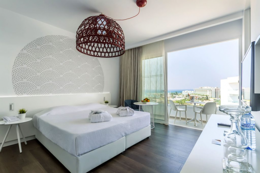 Margadina Lounge Hotel 8/35