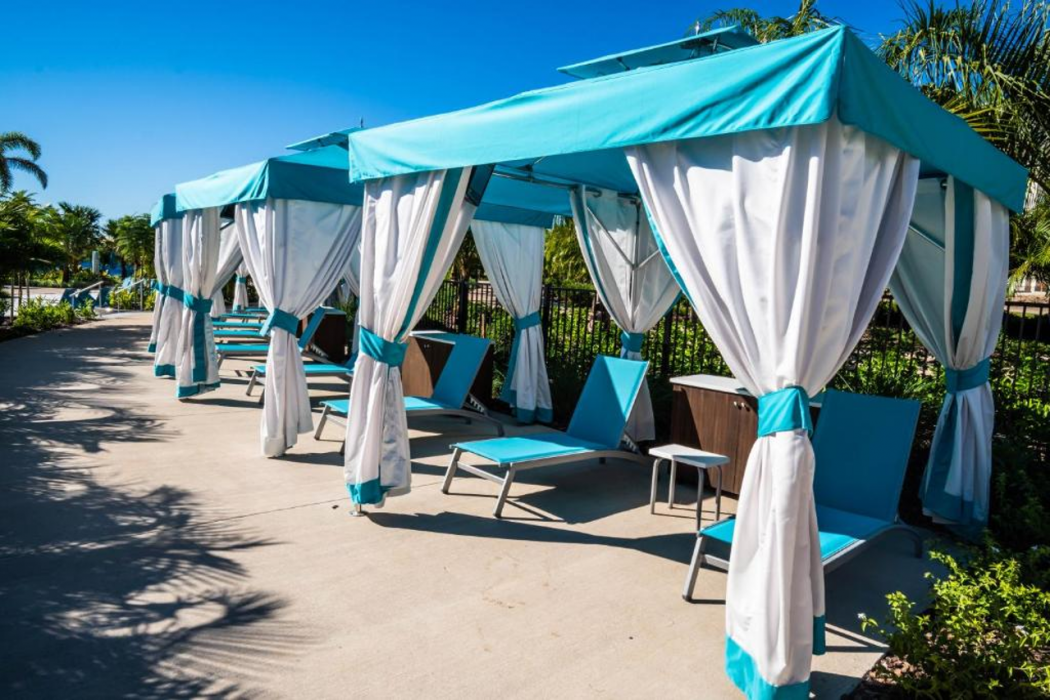 Margaritaville Cottages Orlando 16/18