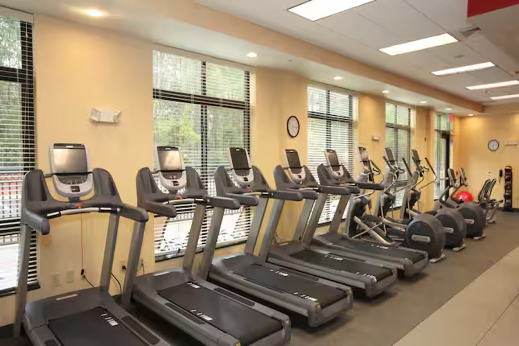 Embassy Suites by Hilton Fayetteville Fort Bragg 17/49