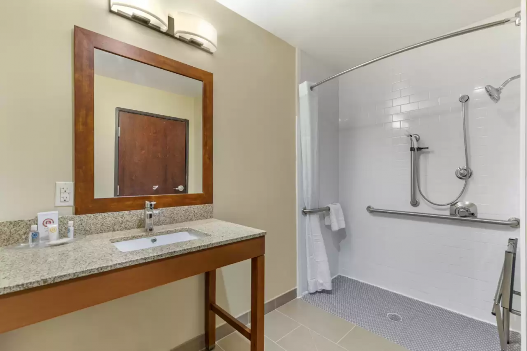 Comfort Suites San Antonio Ft. Sam Houston/SAMMC Area 11/25