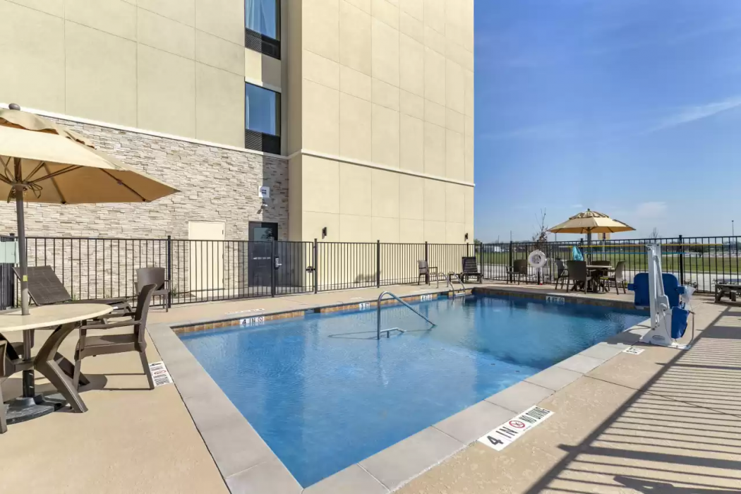 Comfort Suites San Antonio Ft. Sam Houston/SAMMC Area 18/25