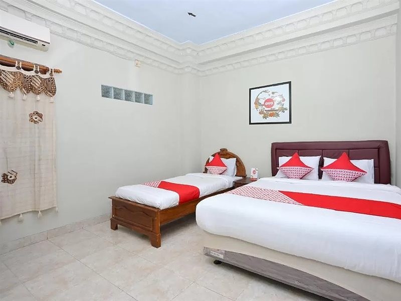 OYO 586 Hotel Wijaya 41/72