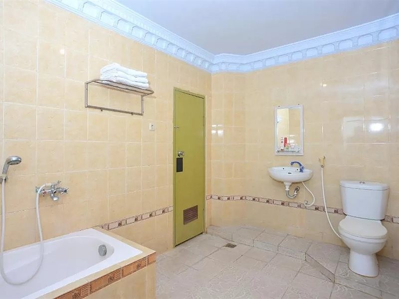 OYO 586 Hotel Wijaya 49/72