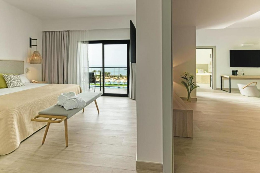 Cabogata Beach Hotel Spa 10/68