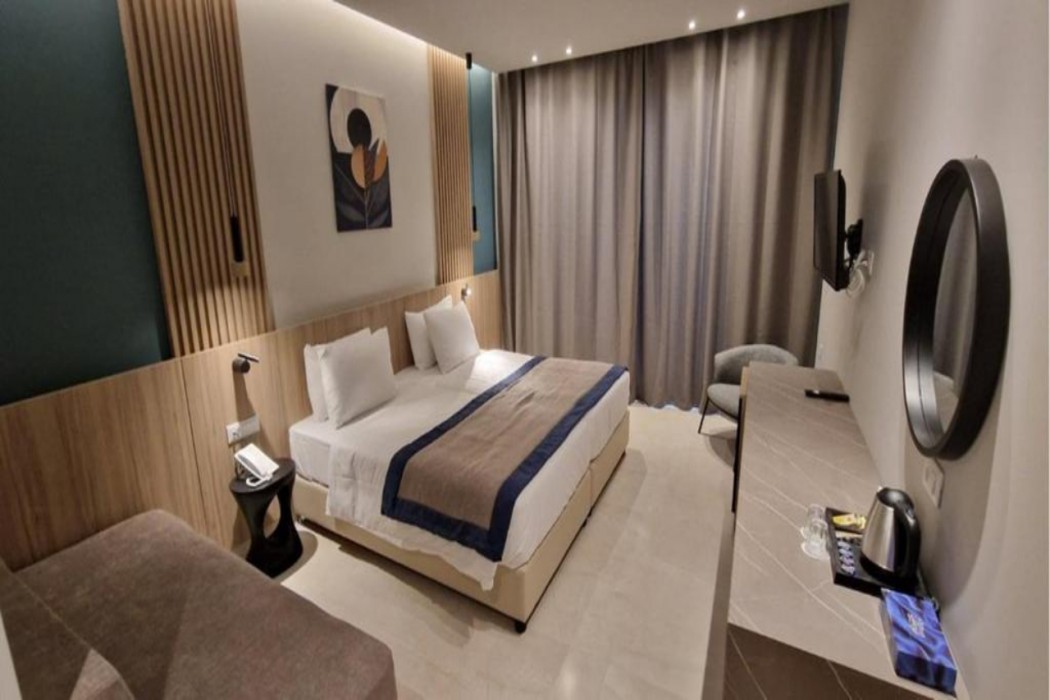 Levante Athletic Resort 7/23