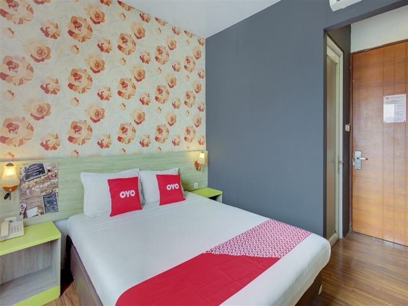 Capital O 4002 Aleander Hotel 25/42