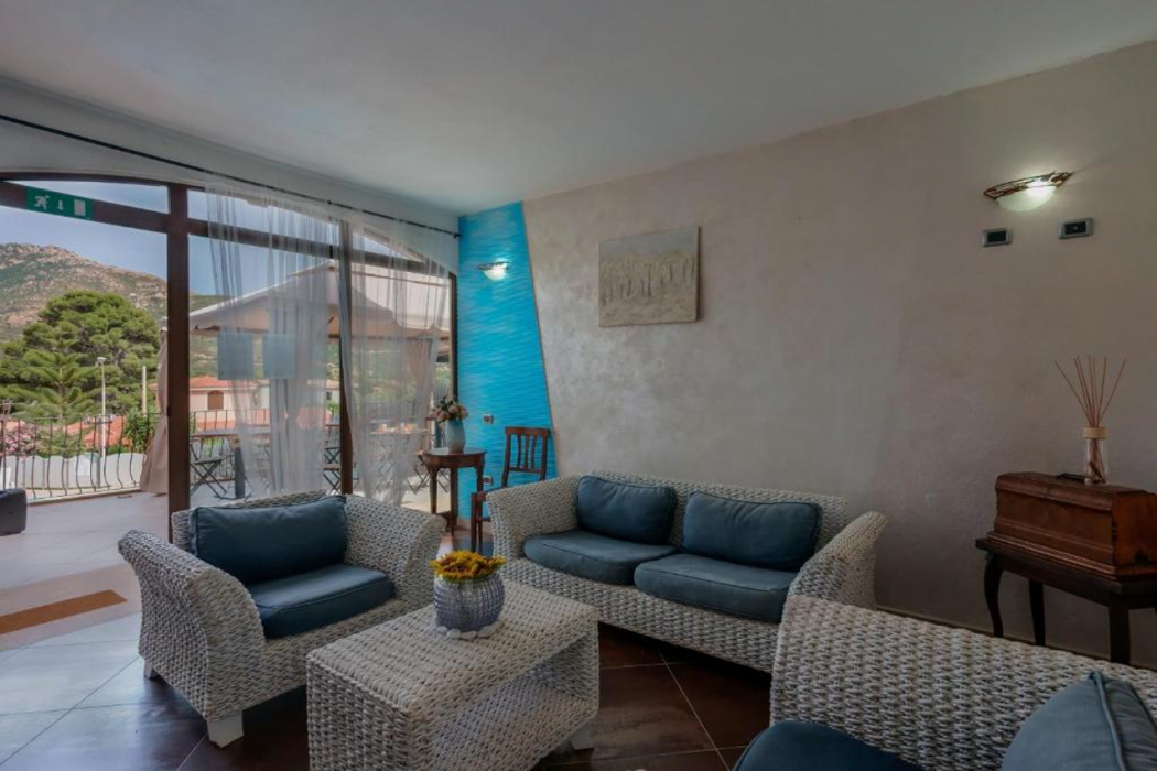 Hotel Solanas 6/63