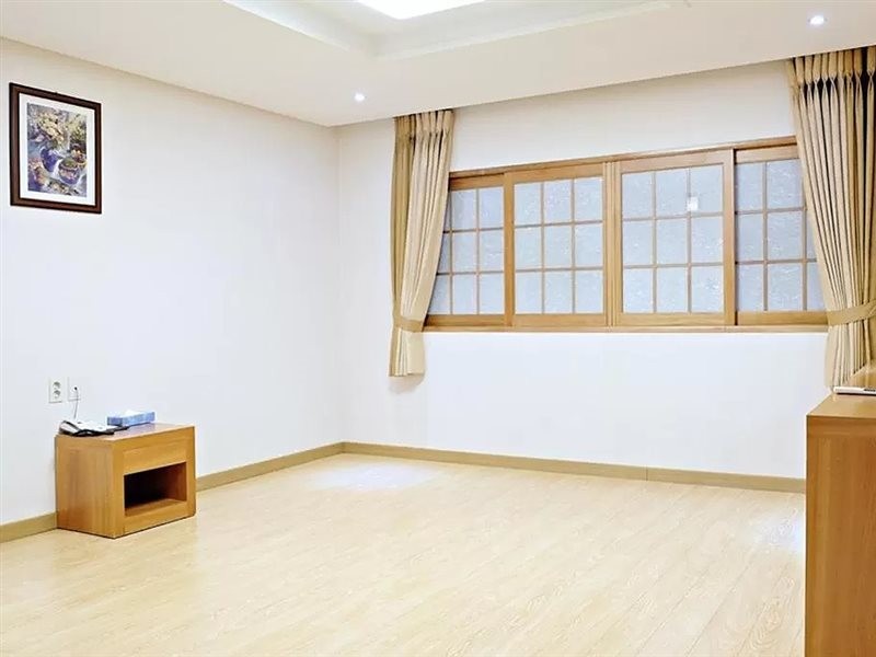 Jeju Parkside Hotel 42/65