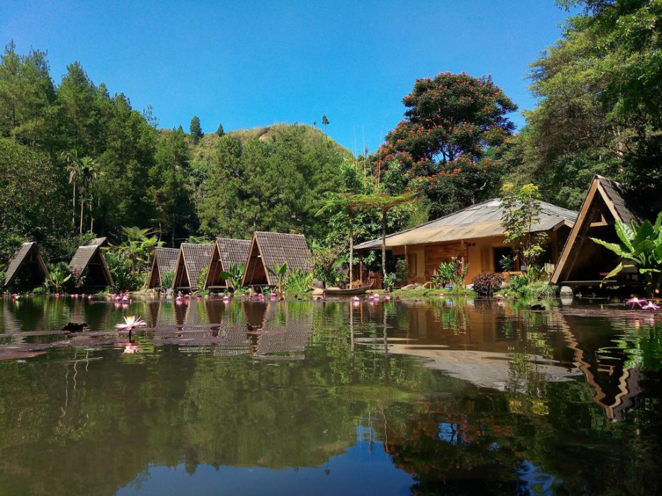 Imah Seniman Hotel 1/53